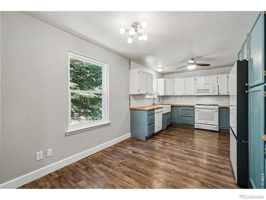 3134 Spinnaker Drive Longmont CO 80503