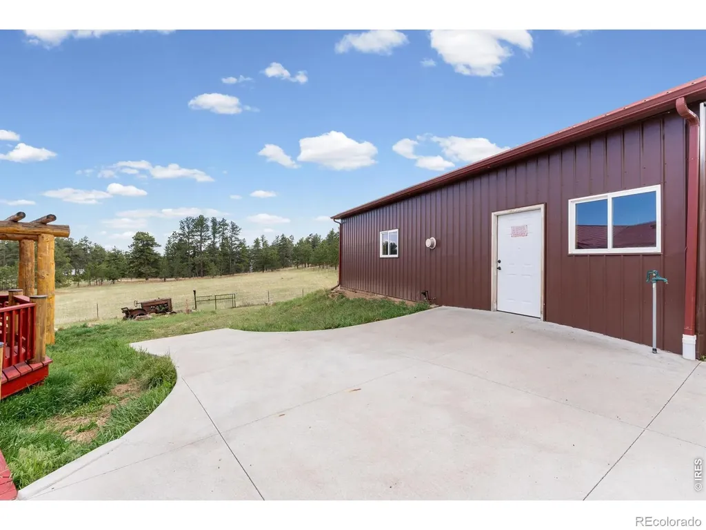 2515 Davis Ranch Road Bellvue CO 80512