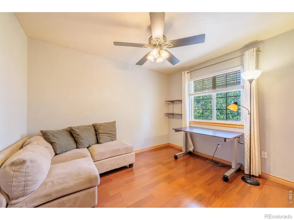 2513 Falcon Drive Longmont CO 80503