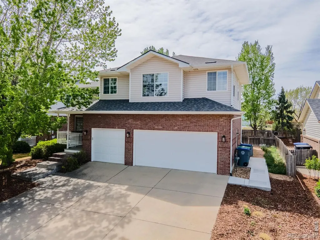 2513 Falcon Drive Longmont CO 80503