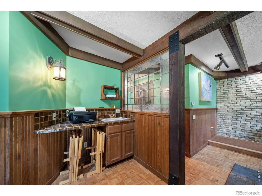 1692 Kiowa Road Lyons CO 80540