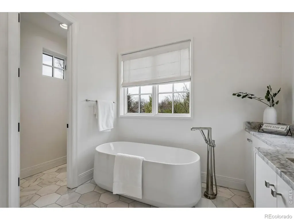 792 S High Street Denver CO 80209
