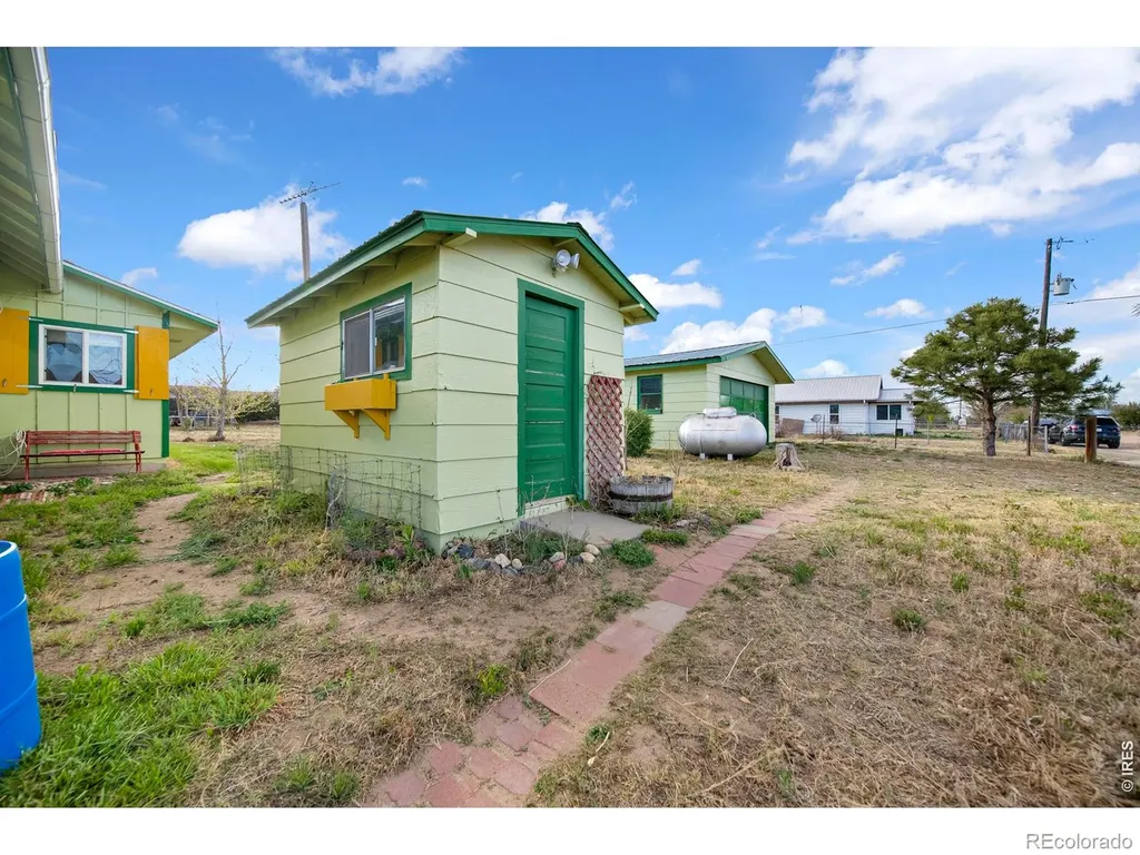 29311 4th Street Snyder CO 80750