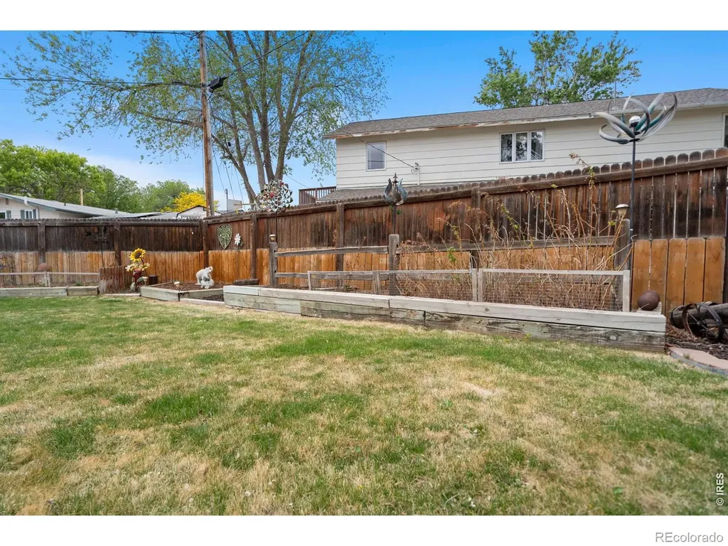 1225 N 4th Street Berthoud CO 80513