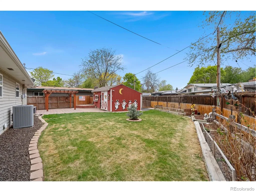 1225 N 4th Street Berthoud CO 80513