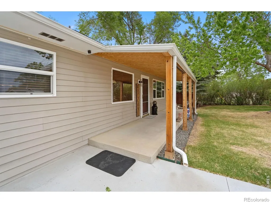 1225 N 4th Street Berthoud CO 80513