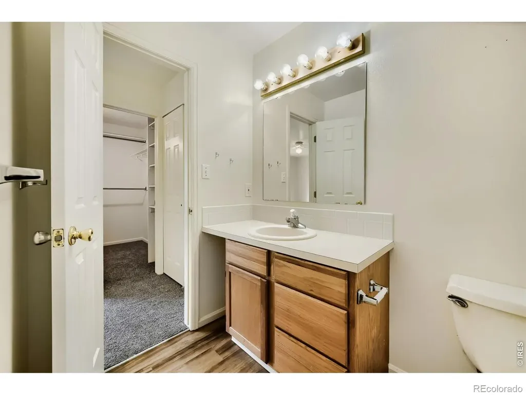 2112 Meadow Court Longmont CO 80501