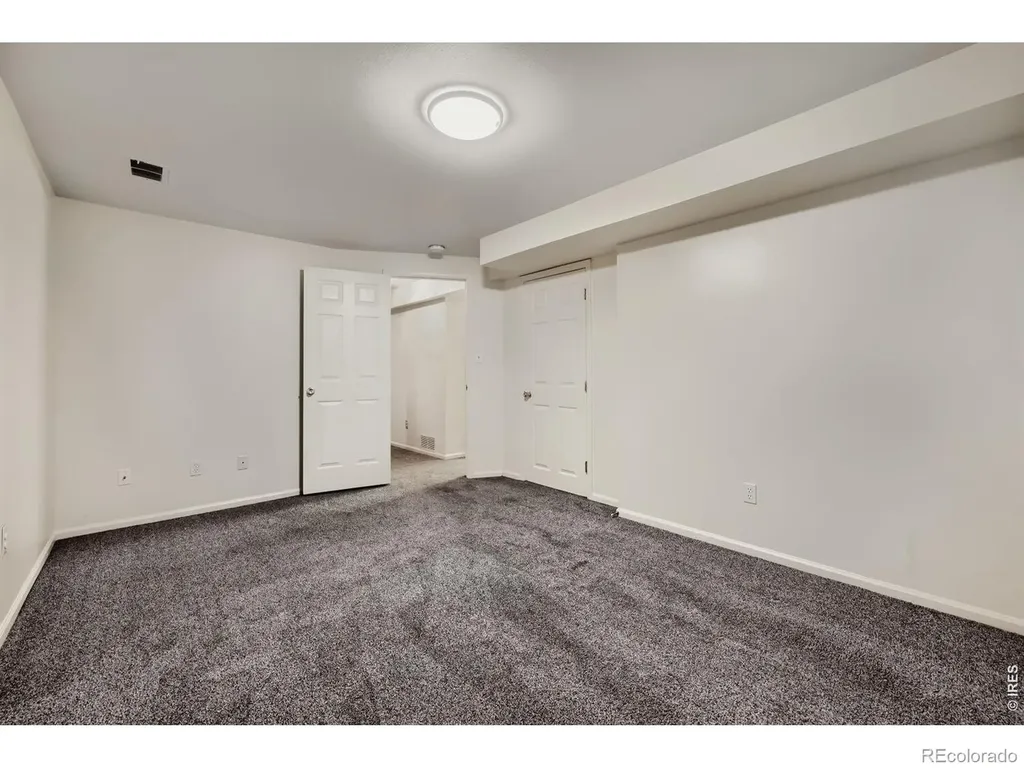 2112 Meadow Court Longmont CO 80501