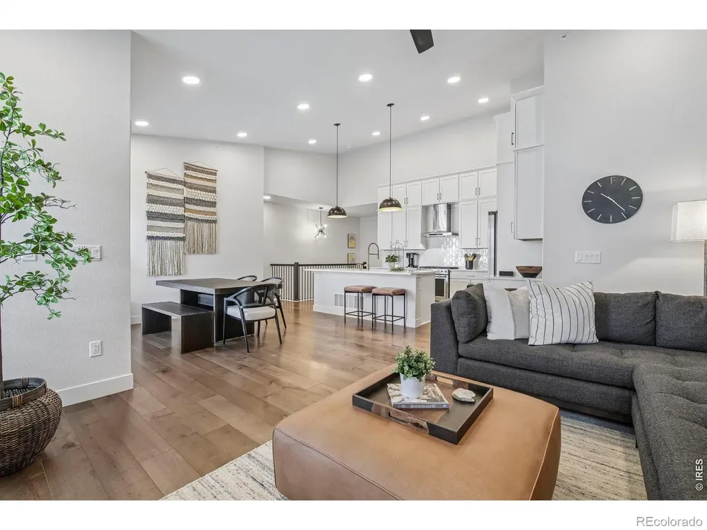 8263 S Queen Street Littleton CO 80127