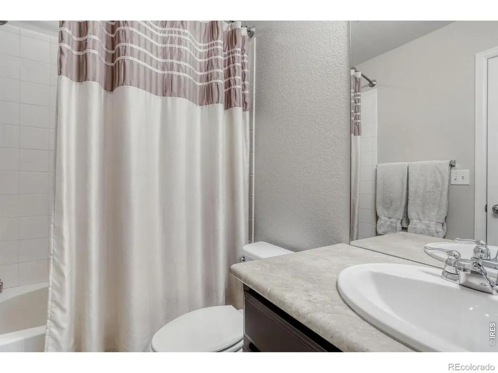 2116 Addie Rose Lane Longmont CO 80501