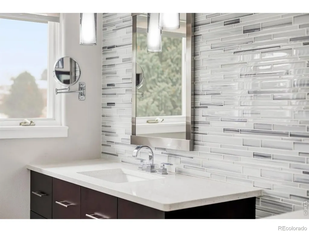 8528 Skyland Drive Niwot CO 80503