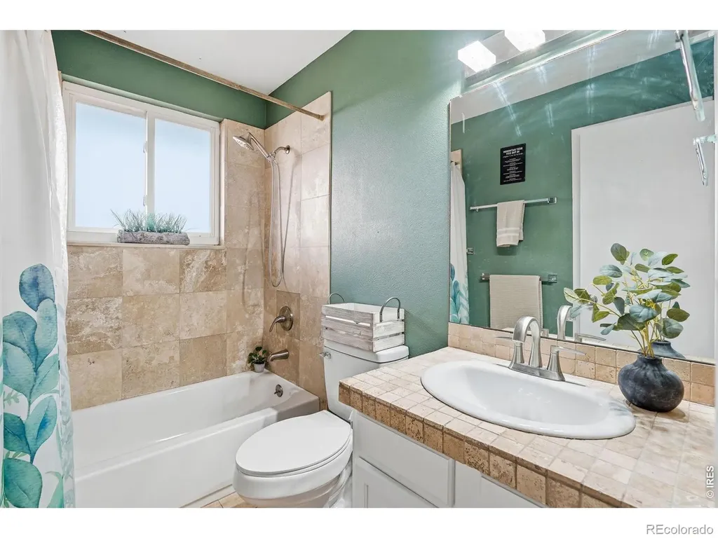 8260 Bluebell Way Denver CO 80221