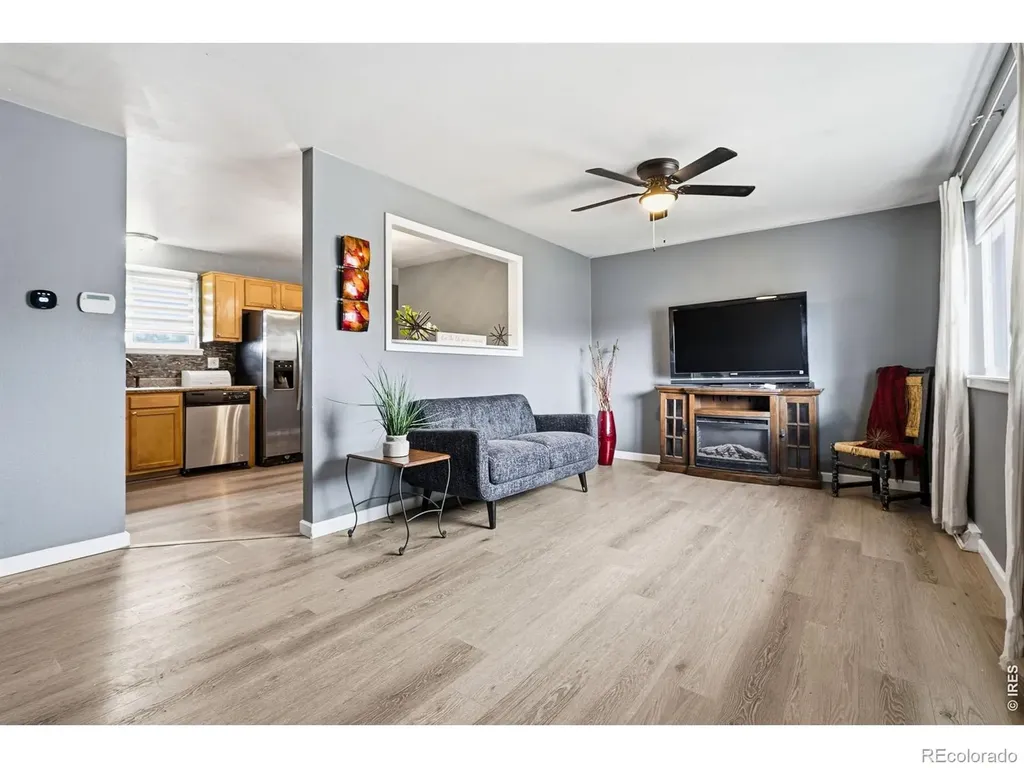 8260 Bluebell Way Denver CO 80221