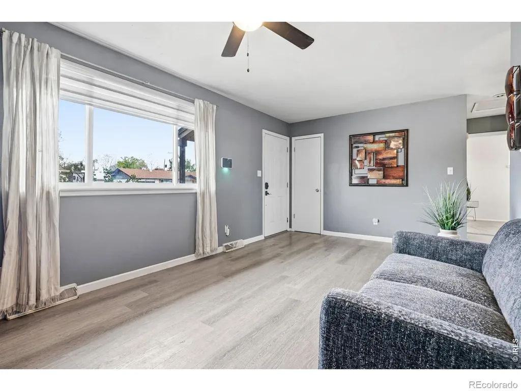 8260 Bluebell Way Denver CO 80221