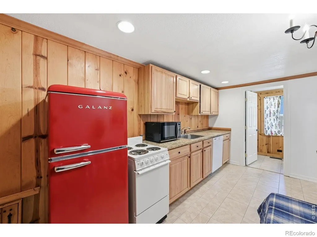 29070 Highway 72 Golden CO 80403