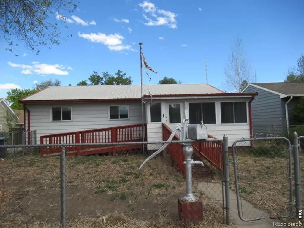 704 Madison Avenue Loveland CO 80537