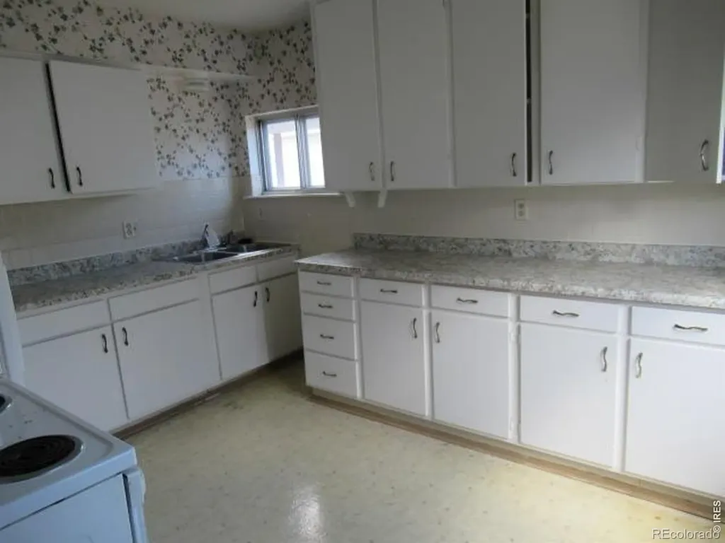 704 Madison Avenue Loveland CO 80537