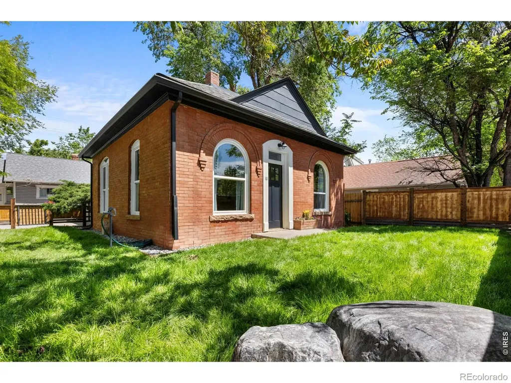 1905 Arapahoe Avenue Boulder CO 80302