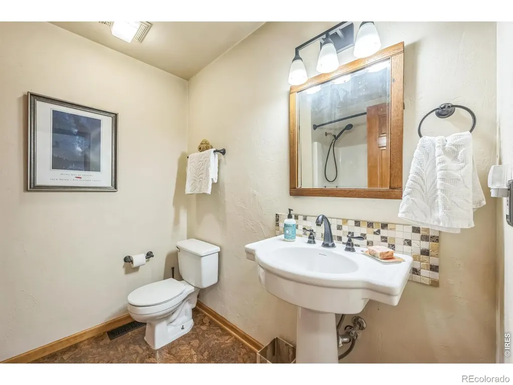 17284 W County Road 74e Red Feather Lakes CO 80545