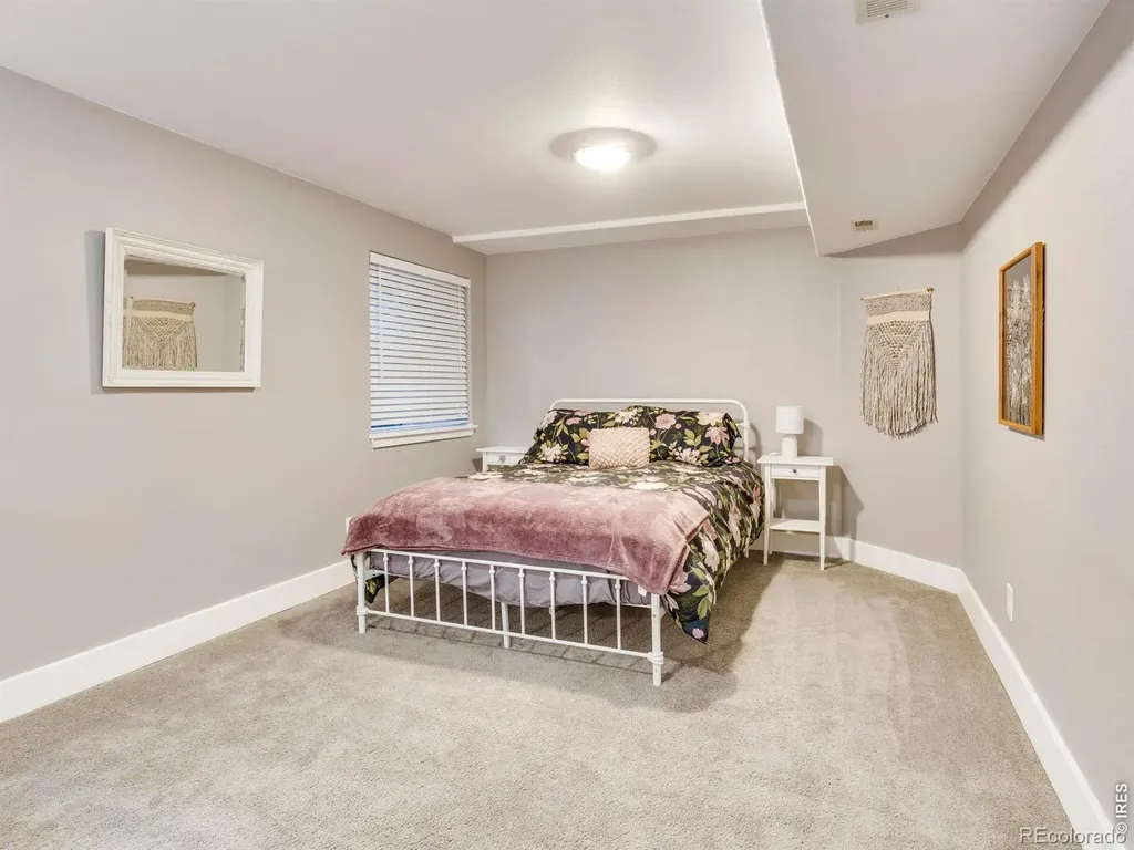 9437 Cherryvale Lane Highlands Ranch CO 80126