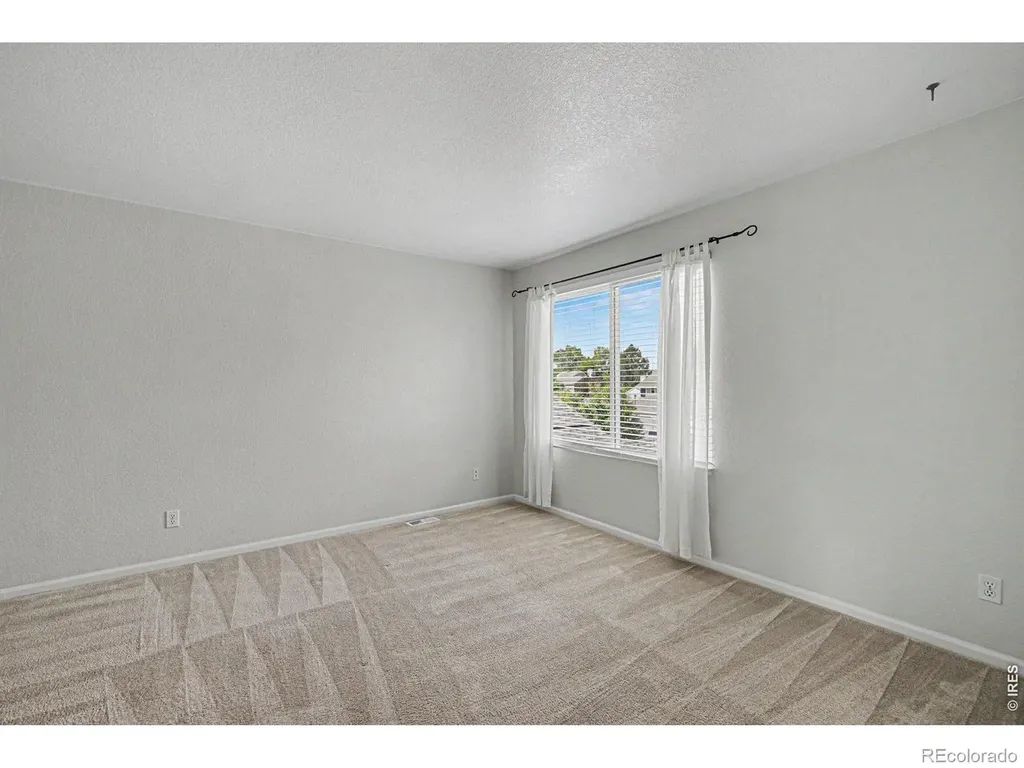 949 Reynolds Farm Lane Longmont CO 80503