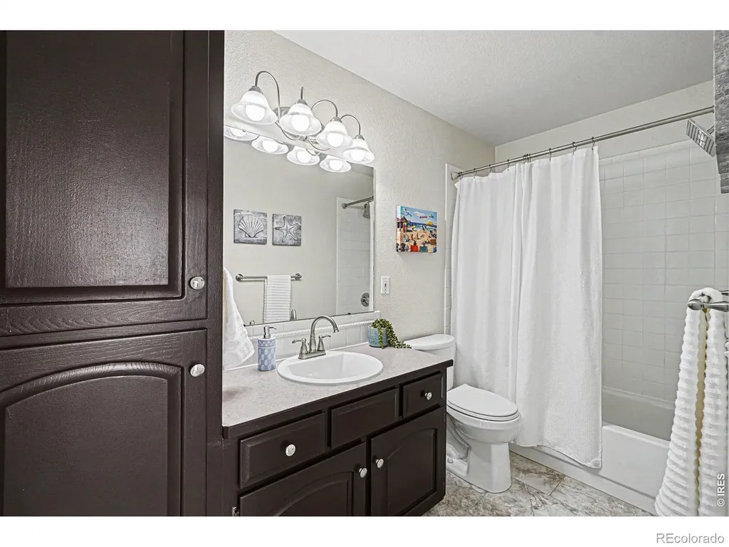 949 Reynolds Farm Lane Longmont CO 80503