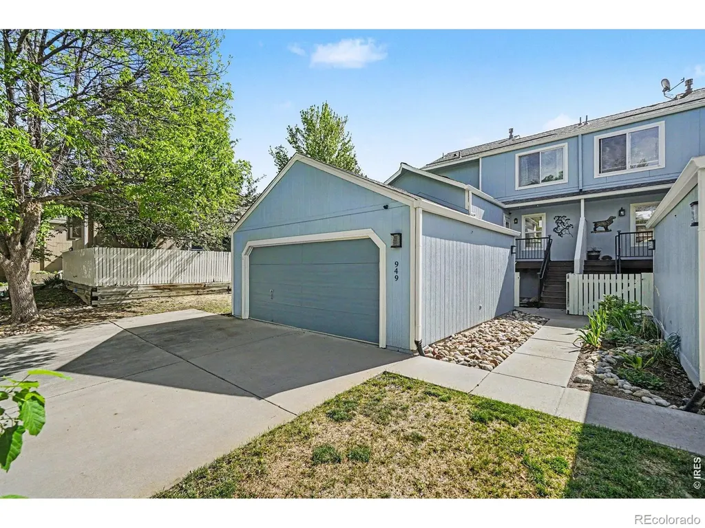 949 Reynolds Farm Lane Longmont CO 80503
