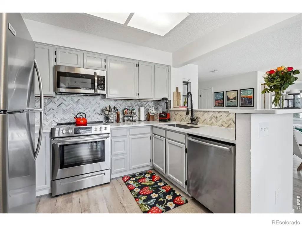 4827 White Rock Circle Boulder CO 80301
