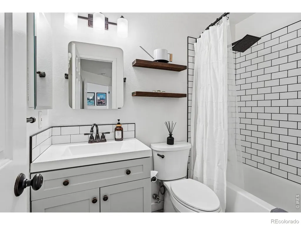 4827 White Rock Circle Boulder CO 80301