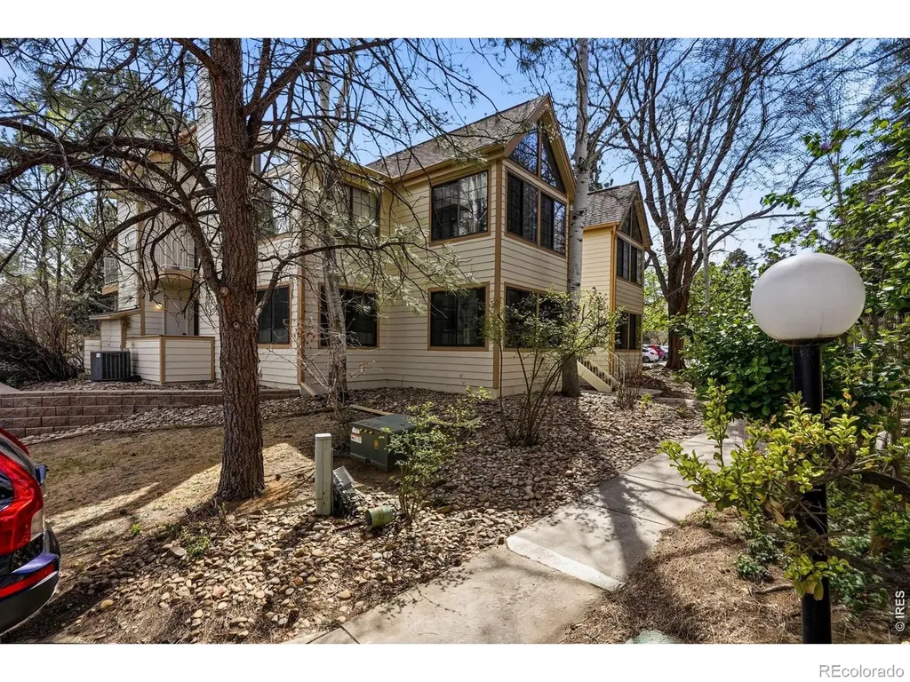 4827 White Rock Circle Boulder CO 80301