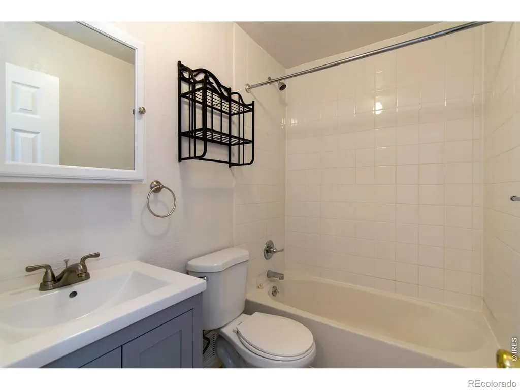 1931 Ross Court Fort Collins CO 80526