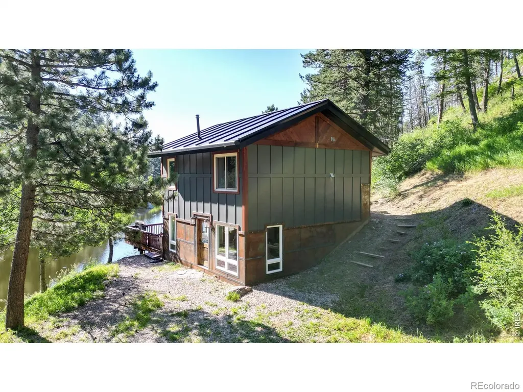 1268 Spring Valley Road Bellvue CO 80512