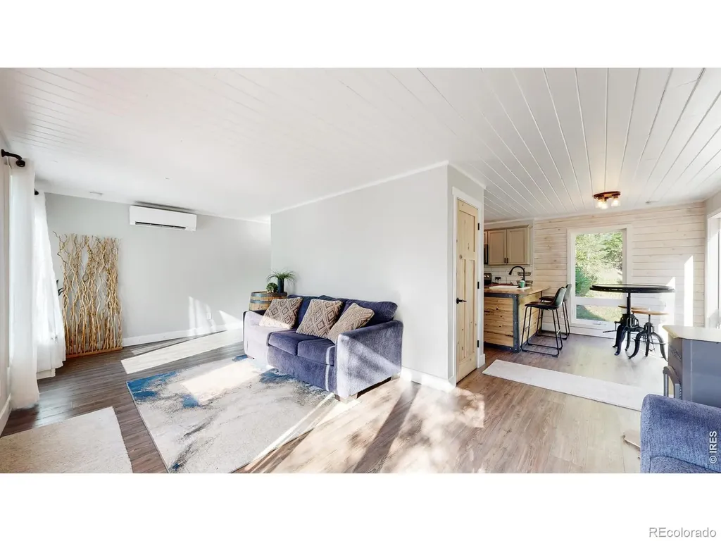 1268 Spring Valley Road Bellvue CO 80512