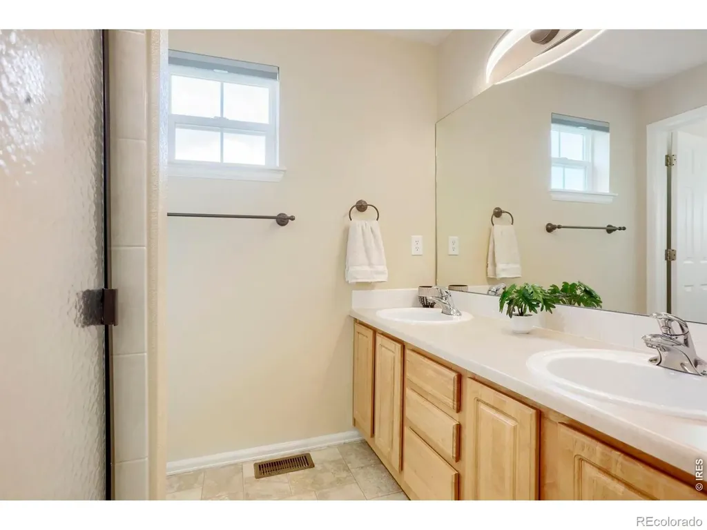 2261 Watersong Circle Longmont CO 80504