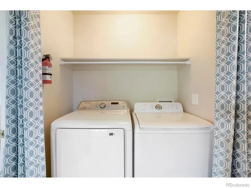 2261 Watersong Circle Longmont CO 80504