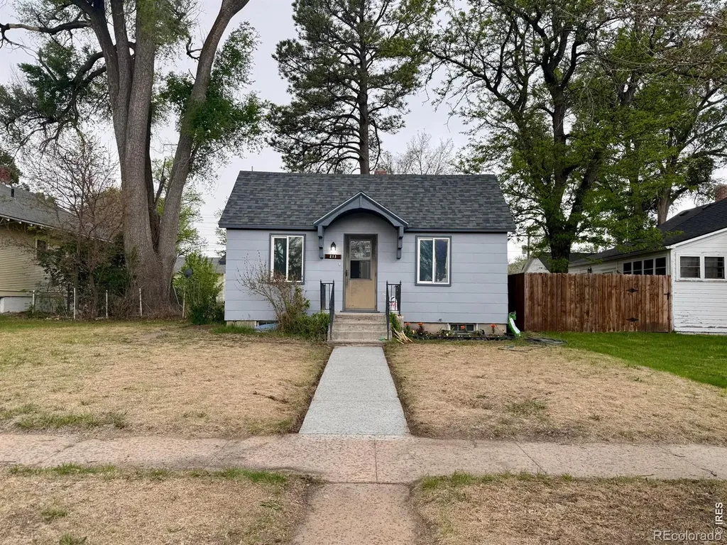 213 N Logan Avenue Haxtun CO 80731