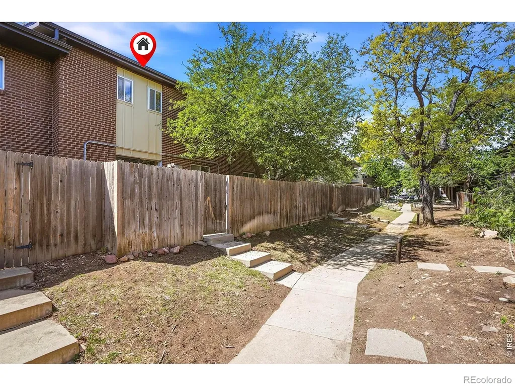 1466 Greenbriar Boulevard Boulder CO 80305