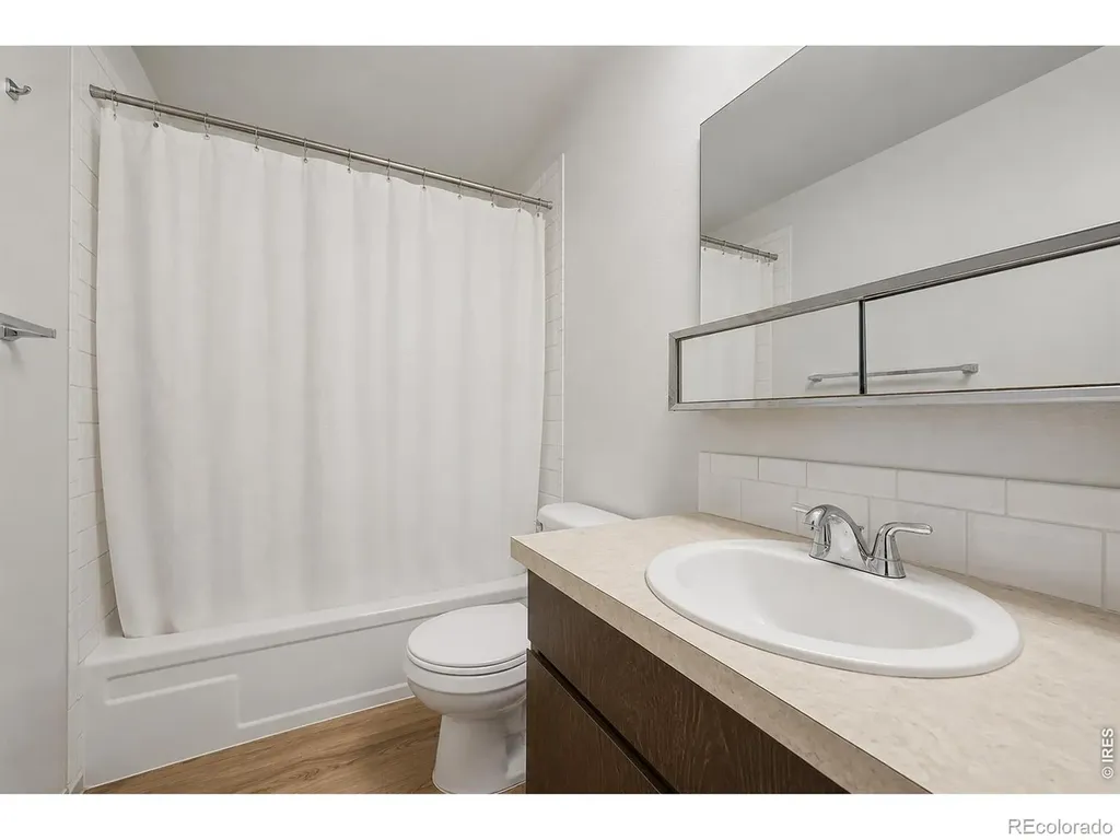 938 Kelly Place Longmont CO 80501