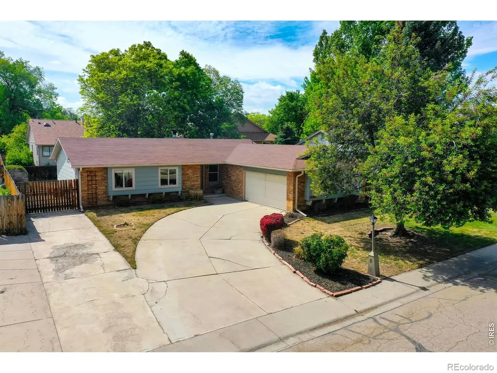 1689 Geneva Circle Longmont CO 80503