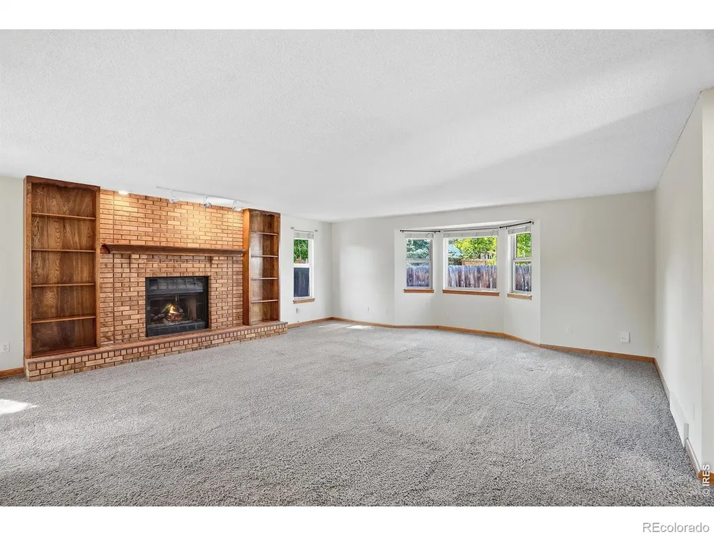 1689 Geneva Circle Longmont CO 80503