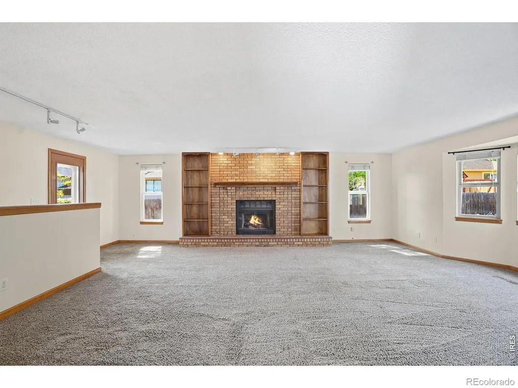 1689 Geneva Circle Longmont CO 80503