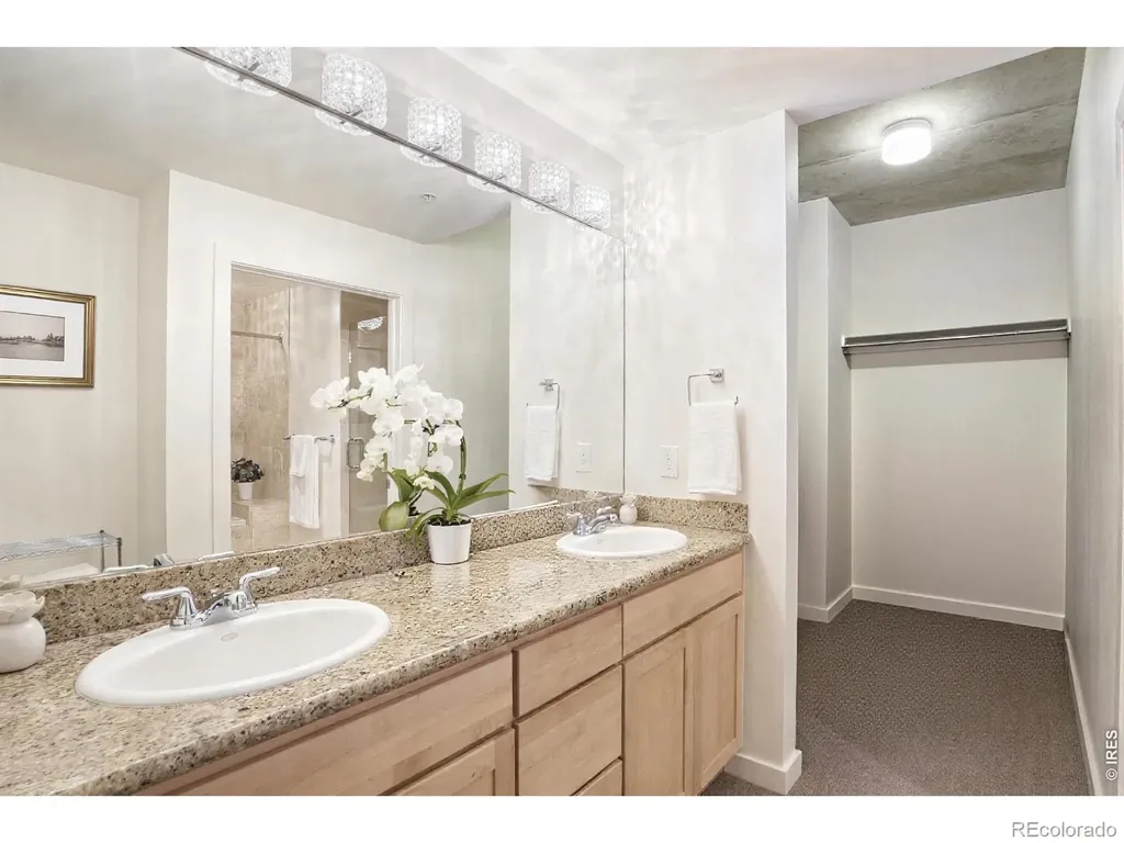 275 S Harrison Street Denver CO 80209