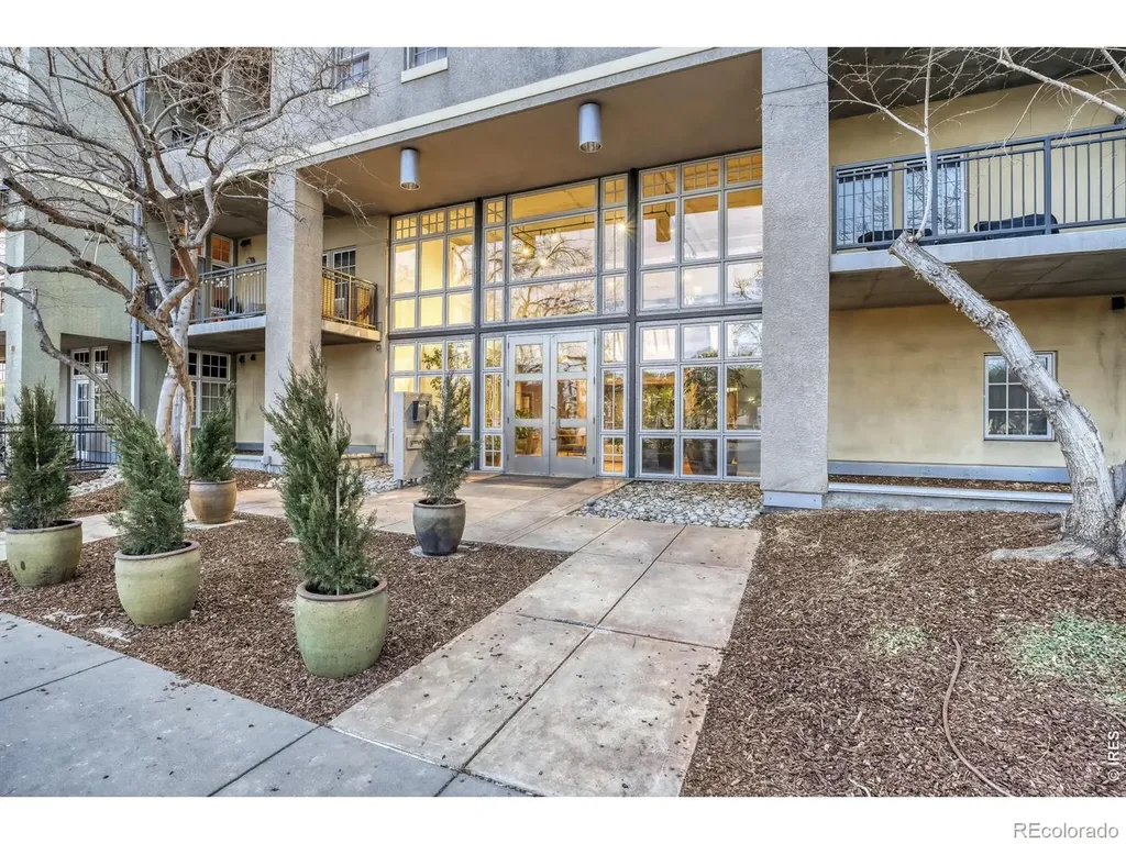 275 S Harrison Street Denver CO 80209