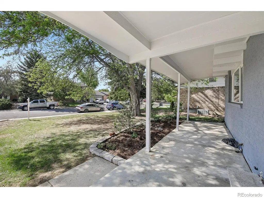 1636 S Vivian Street Longmont CO 80501