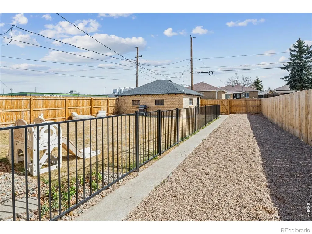 3696 Magnolia Street Denver CO 80207