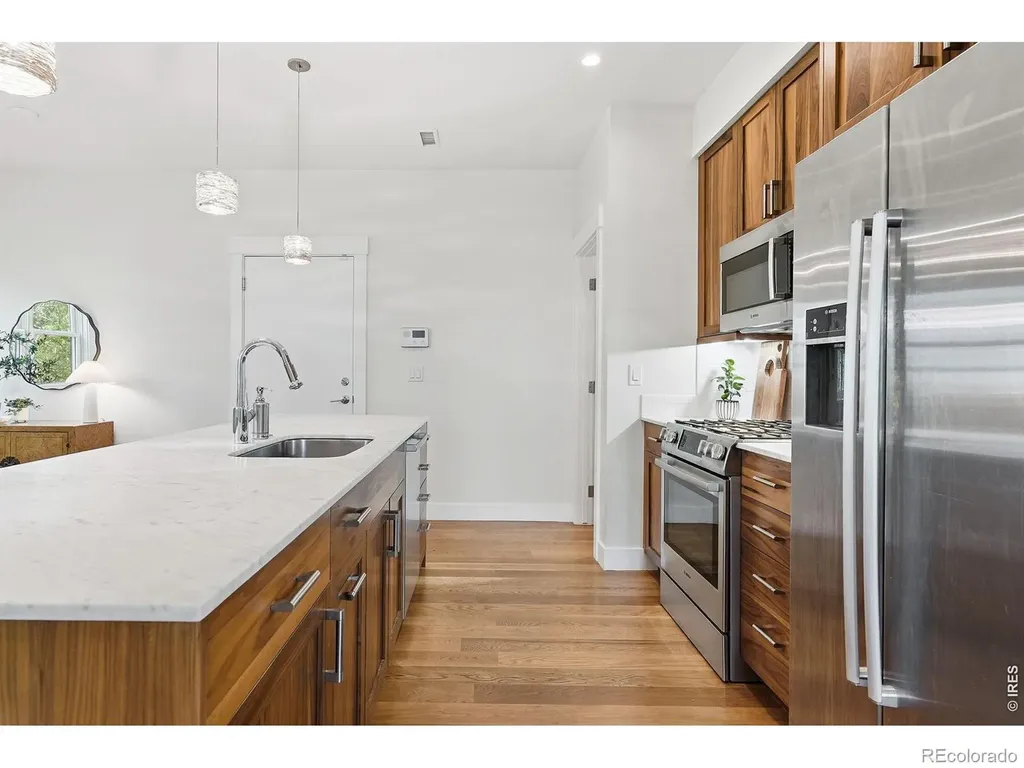 2056 Walnut Street Boulder CO 80302