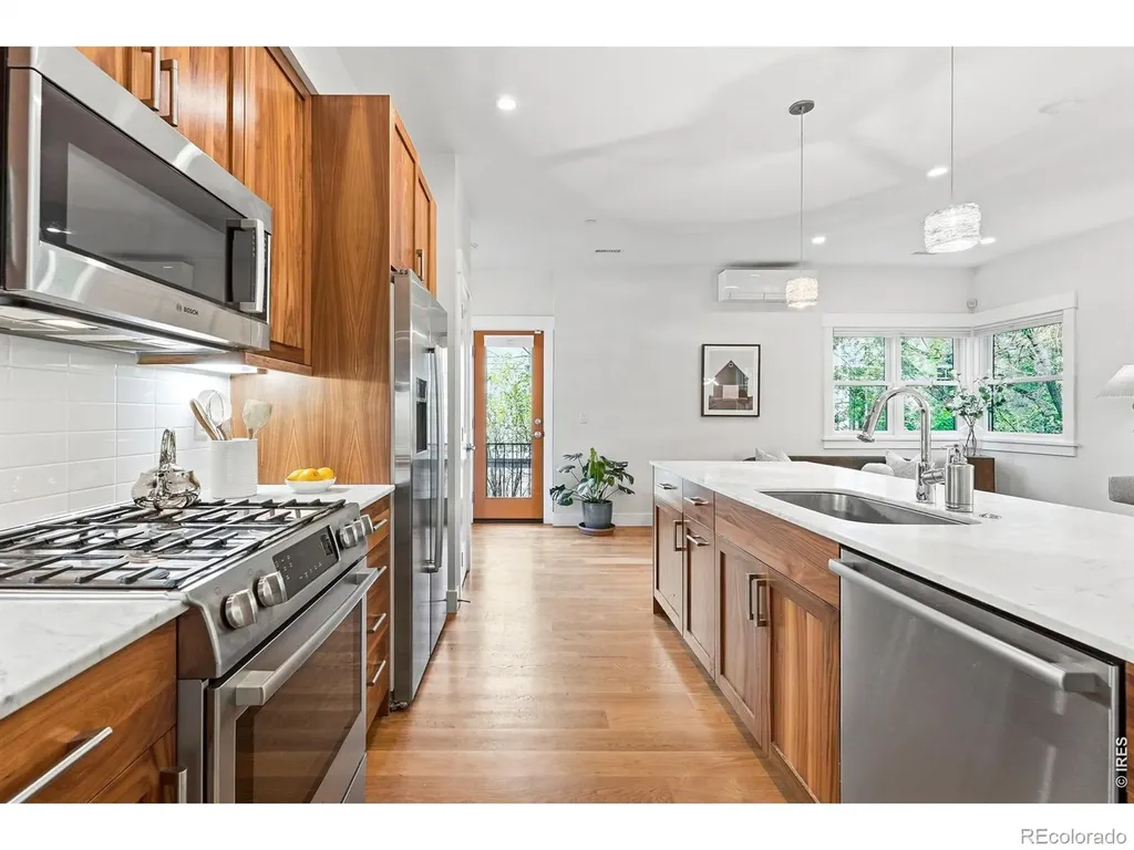 2056 Walnut Street Boulder CO 80302