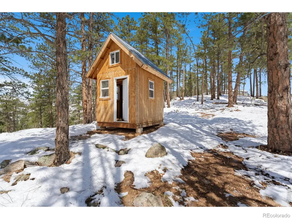 1154 Redstone Drive Bellvue CO 80512