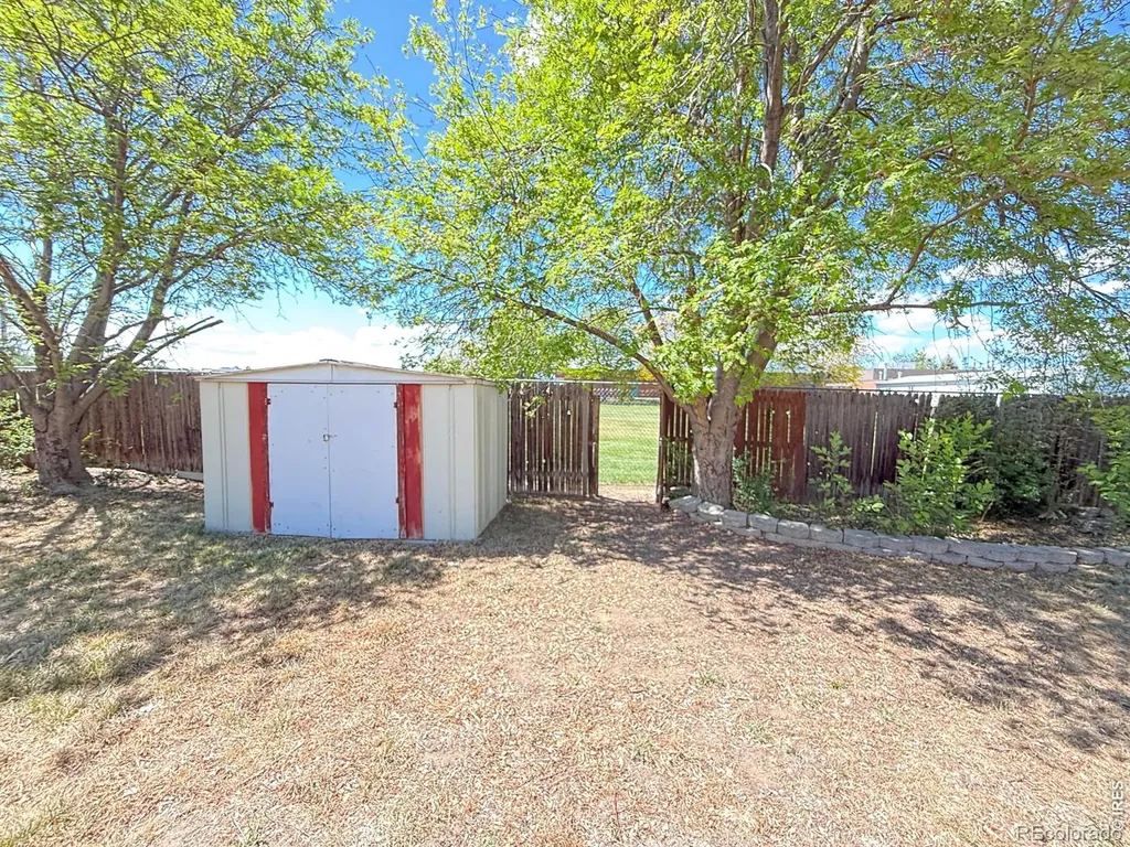 914-916 Red Fir Place Loveland CO 80538