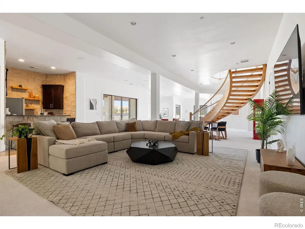 6689 Asher Court Longmont CO 80503